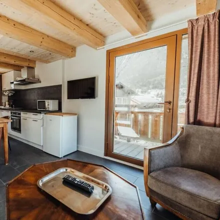 Image 9 - 74400 Chamonix-Mont-Blanc, France - House for rent