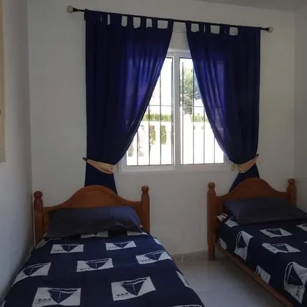 Rent this 2 bed house on 03192 San Miguel de Salinas