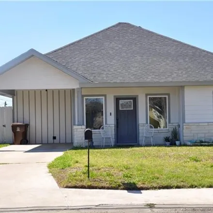Buy this 3 bed house on 1221 South 16th Street in Kingsville, TX 78363
