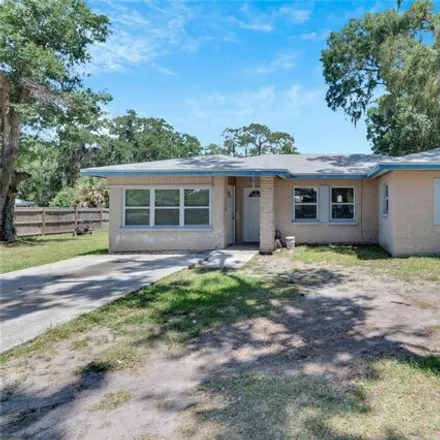 Buy this 4 bed house on 1404 East Frances Avenue in Plant City, FL 33563