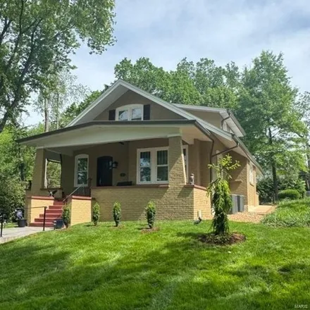Buy this 4 bed house on 459 Woodlawn Avenue in Webster Groves, MO 63119