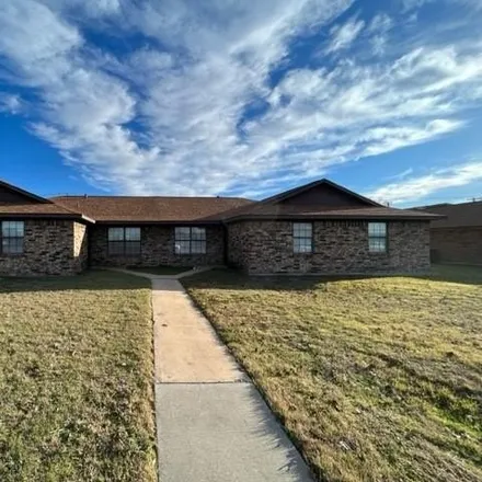 Rent this 3 bed house on 402 North Nolan River Road in Cleburne, TX 76033