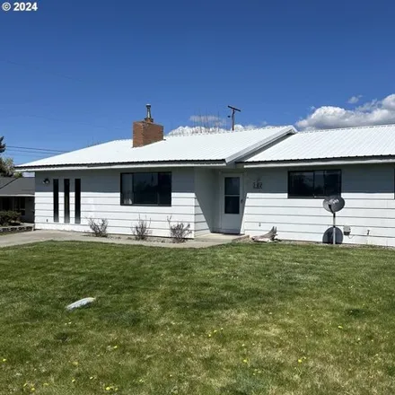 Buy this 3 bed house on 982 East Allyn Street in Goldendale, WA 98620