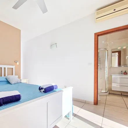 Rent this 4 bed house on Jacaranda Property Sales Spain in avinguda de Joanot Martorell, 03727 Xaló
