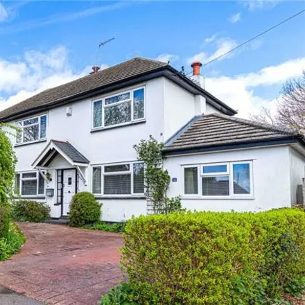Buy this 3 bed house on Hilltop Road in Abbots Langley, WD4 8NS