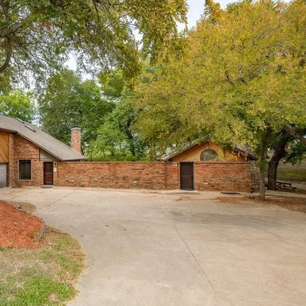 Buy this 4 bed house on unnamed road in Ellis County, TX 75167