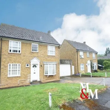 Rent this 4 bed house on Grange Gardens in Heath and Reach, LU7 0BH
