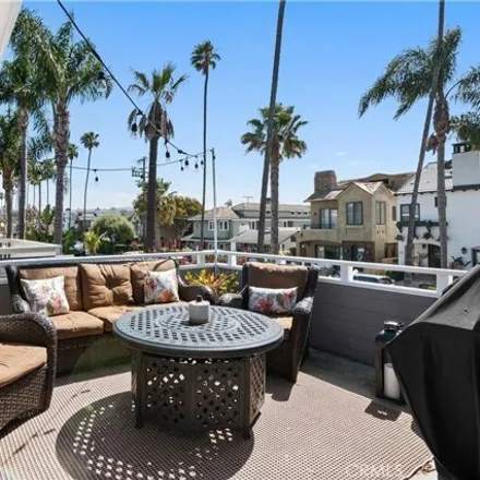 Rent this 3 bed house on 411 in 411 1/2 Goldenrod Avenue, Newport Beach