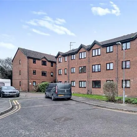 Buy this 1 bed apartment on Parsonage Road in Grays, RM20 4AQ