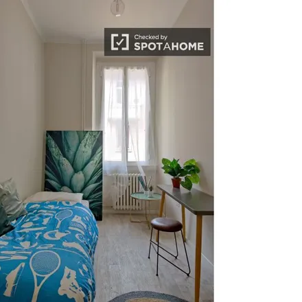 Rent this 2 bed room on Scuola paritaria dell'infanzia e primaria Giovanni XXIII in Via Giovanni Ambrogio De Predis, 20156 Milan MI