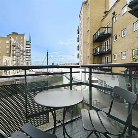 Image 7 - 3 Blyths Wharf, London, E14 8BF, United Kingdom - Apartment for sale