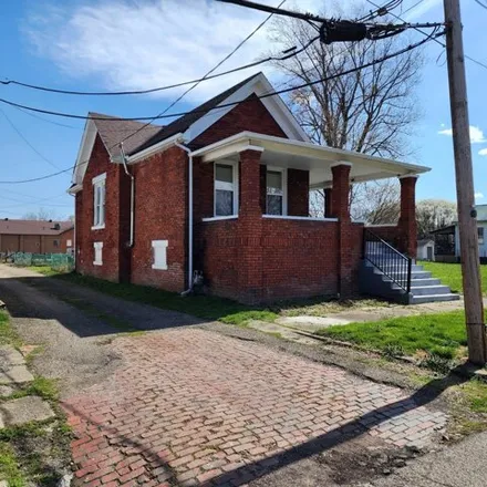 Image 2 - Apostolic Gospel Church, Jackson Avenue, Portsmouth, OH 45662, USA - House for sale