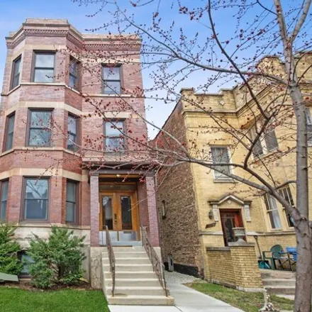 Rent this 3 bed house on 3632 North Bell Avenue in Chicago, IL 60618