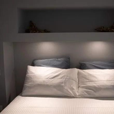 Rent this 2 bed house on Ex stazione di Acitrezza in Via Vampolieri / Via Monte Vampolieri, 95021 Aci Castello CT