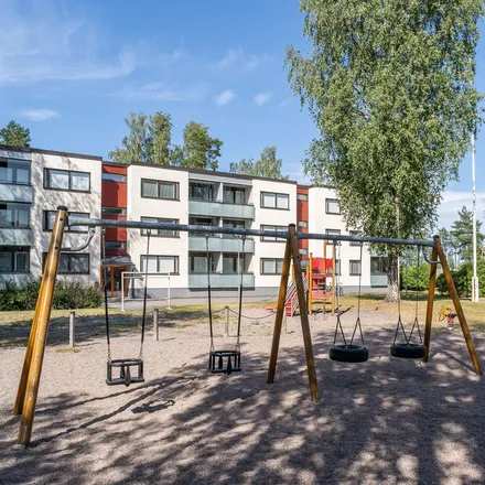 Rent this 3 bed apartment on Maauuninkuja 6 in 01450 Vantaa, Finland