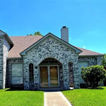 Buy this 4 bed house on 821 Ridgemont Dr in Allen, Texas