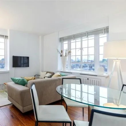 Buy this 2 bed apartment on Swan Court in Flood Street, London