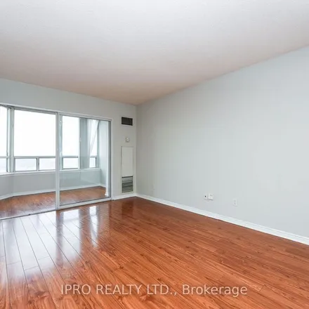 Image 9 - 125 Hillcrest Avenue, Mississauga, ON L5B 1N7, Canada - Apartment for rent