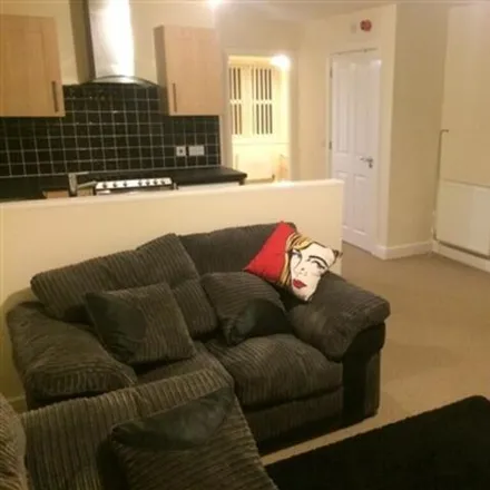 Rent this 2 bed apartment on Sanderson Close in Hull, HU5 3DH