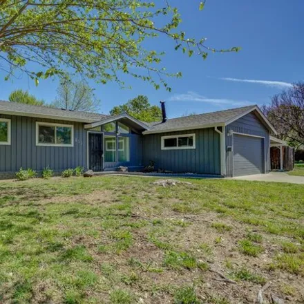 Buy this 3 bed house on 6531 Paso Drive in Redding, CA 96001