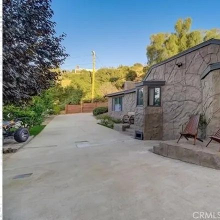 Image 5 - 9578 Sunland Place, Los Angeles, CA 91040, USA - House for sale