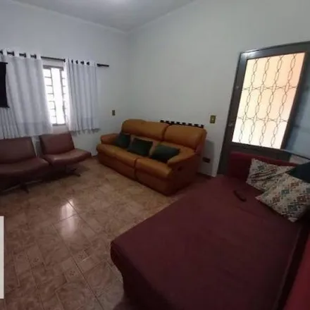 Buy this 2 bed house on Rua Joaquim Rocha Junior in Jardim Nossa Senhora de Fátima., Americana - SP