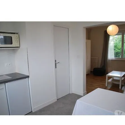 Image 2 - 10 Rue Carnot, 29600 Morlaix, France - Apartment for rent
