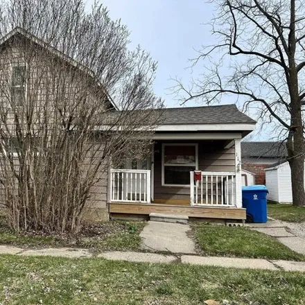 Buy this 3 bed house on 112 West 4th Street in Davison, MI 48423
