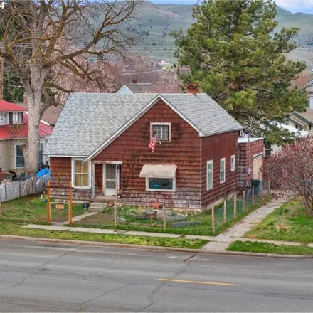 Buy this 5 bed house on 1543 1st Street in Baker City, OR 97814