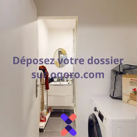 Rent this 3 bed apartment on 145 Rue de Chevilly in 94800 Villejuif, France