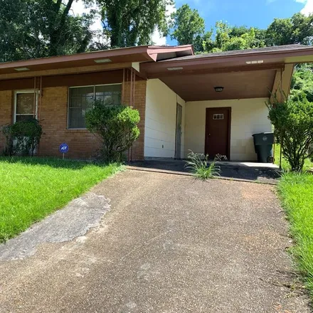 Buy this 3 bed house on 313 Meadowvale Drive in Vicksburg, MS 39183