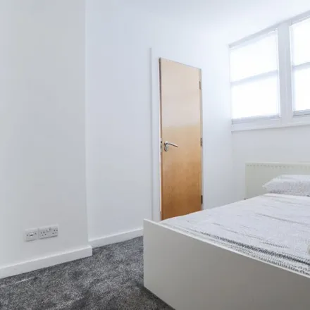 Rent this 2 bed apartment on Lounge in 56-58 Atlantic Road, London