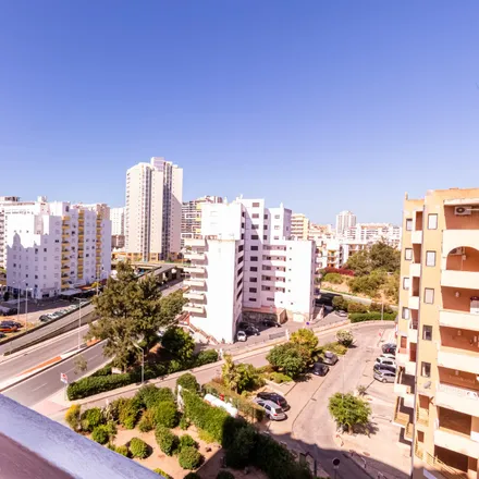 Image 7 - BLUE BEACH APARTMENT, Avenida das Comunidades Lusíadas G-350, 8500-801 Portimão, Portugal - Apartment for rent