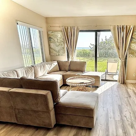 Image 4 - Cocoa Beach, FL - Apartment for rent
