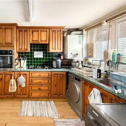 Image 3 - Westmorland Close, Epping Forest, London, E12 - Townhouse for sale