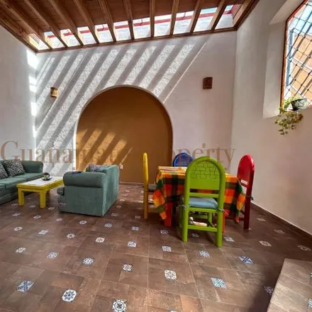 Rent this 2 bed house on Subida a San Miguel 55 in Cerro De San Miguel, 36089 Guanajuato City