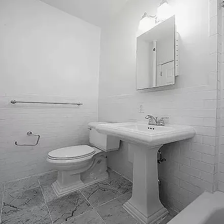 Image 6 - 342 East 76th Street, New York, NY 10021, USA - Apartment for rent