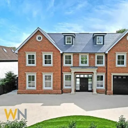 Buy this 6 bed house on Ridgeway in Hutton, CM13 2LS