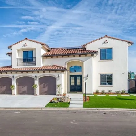 Buy this 6 bed house on 9190 E Bogie Way in Fresno, California
