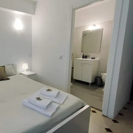 Rent this 2 bed apartment on Túnel de Porches in Via do Infante, 8300-044 Silves