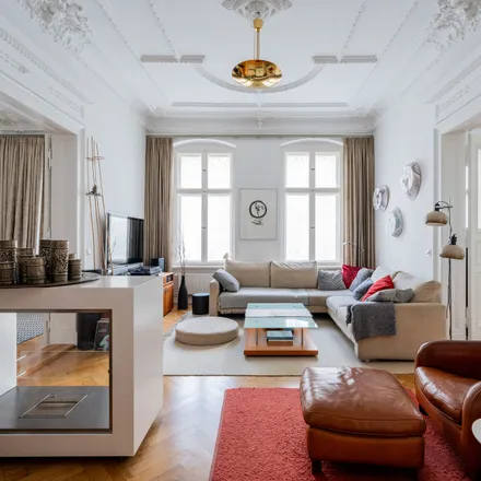 Rent this 2 bed apartment on meyan in Goltzstraße 36, 10781 Berlin