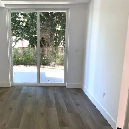 Image 5 - 5240 Tilden Avenue, Los Angeles, CA 91401, USA - House for rent