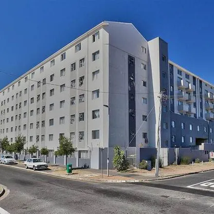 Image 5 - Voortrekker Road, Maitland, Cape Town, 7405, South Africa - Apartment for rent