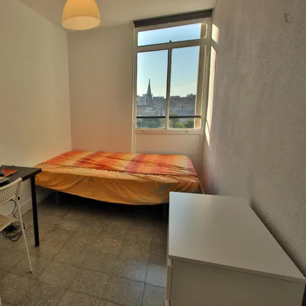 Rent this 4 bed room on Carrer de Santa Maria Micaela in 18, 46008 Valencia