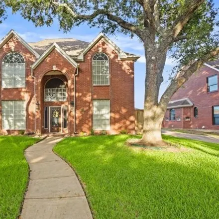 Rent this 5 bed house on 2719 Oakland Dr in Sugar Land, Texas