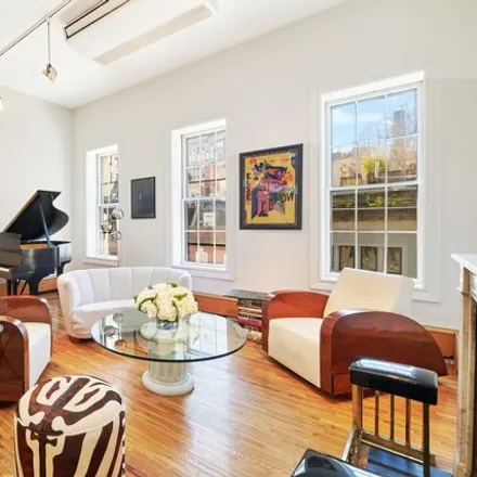 Rent this studio townhouse on 39 East 75th Street in New York, NY 10021