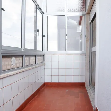 Image 5 - Rua Nova, 2690-214 Loures, Portugal - Apartment for rent