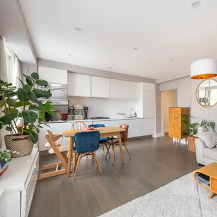 Buy this 2 bed townhouse on 41 Morton Road in London, N1 3BA