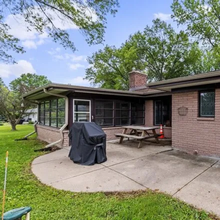 Image 3 - 7128 Mill Road, Rockford, IL 61108, USA - House for sale