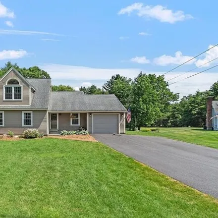 Buy this 3 bed house on 35 Quail Ct in Manchester, New Hampshire